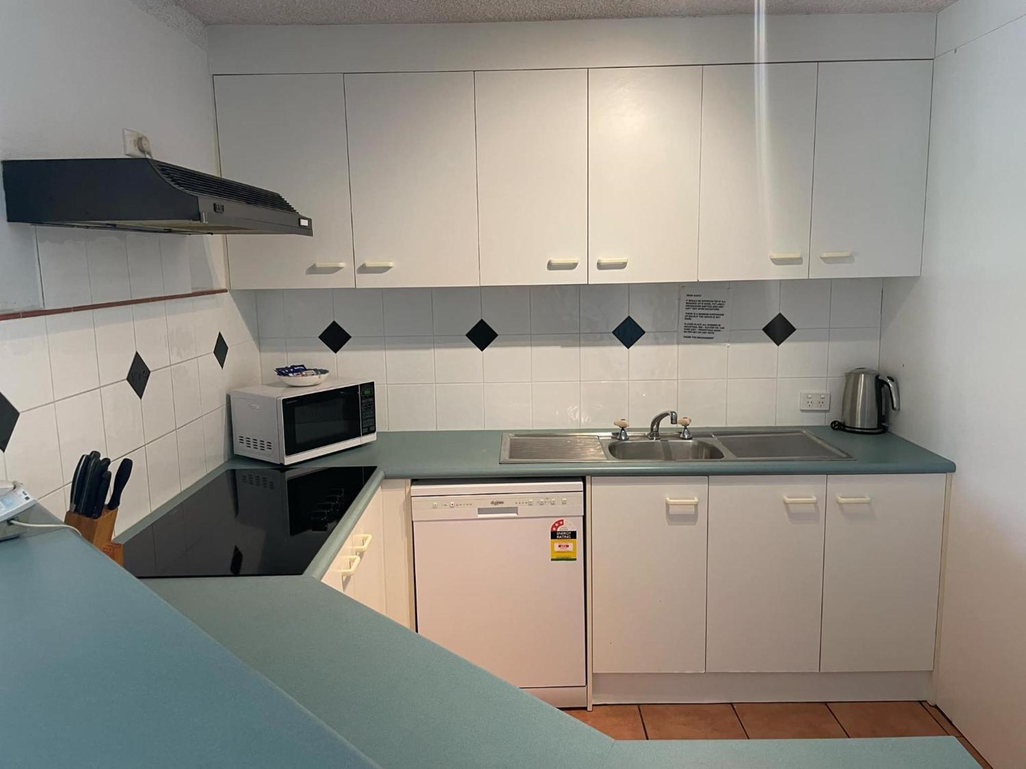Placid Waters Holiday Apartments Bongaree Buitenkant foto