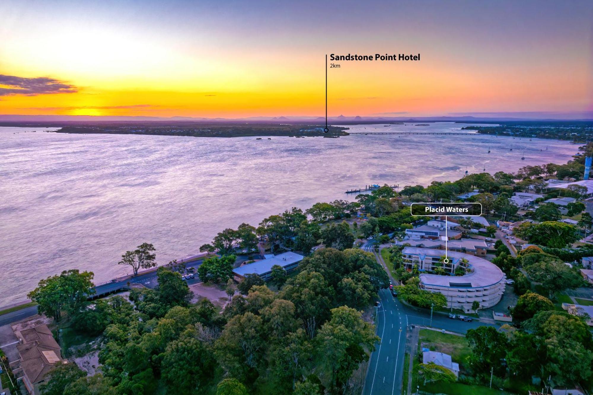 Placid Waters Holiday Apartments Bongaree Buitenkant foto